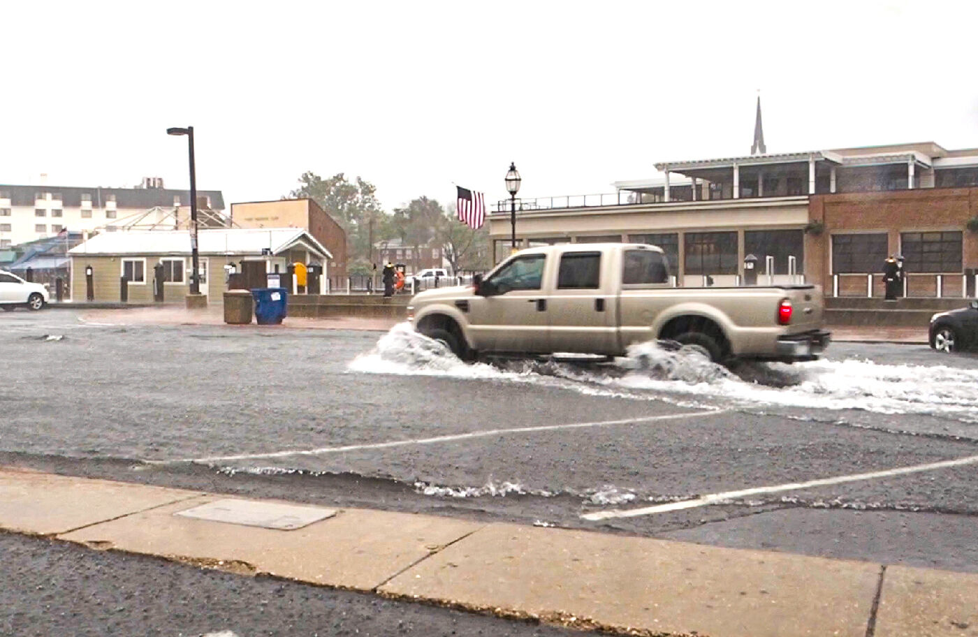 Can makeover save Annapolis City Dock from sea level rise? 2 Annapolis sunny day flooding